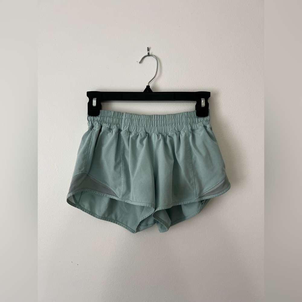 Lululemon Hotty Hot Shorts 2.5 in Inseam